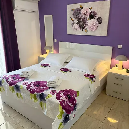 Sea Life With Balcony And Sea View Apartman Makarska