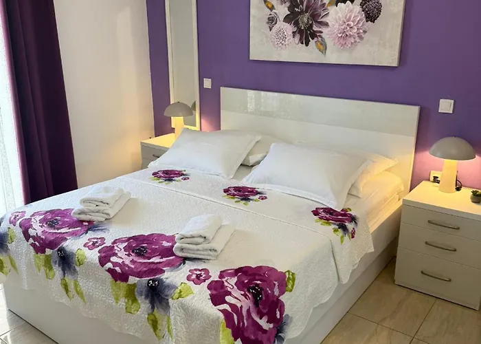 Sea Life With Balcony And Sea View Apartament Makarska